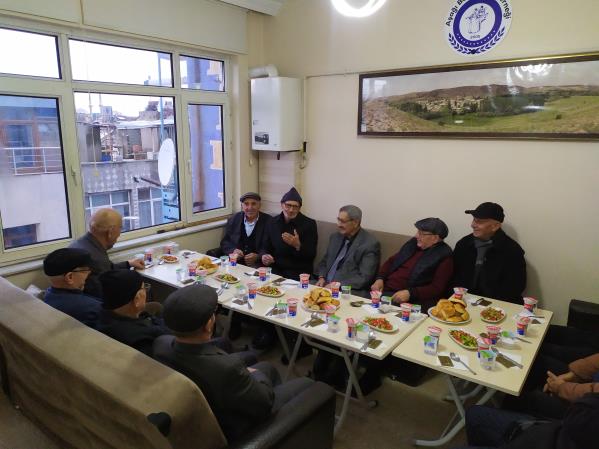 Geleneksel iftar yemeğinden fotoğraflar