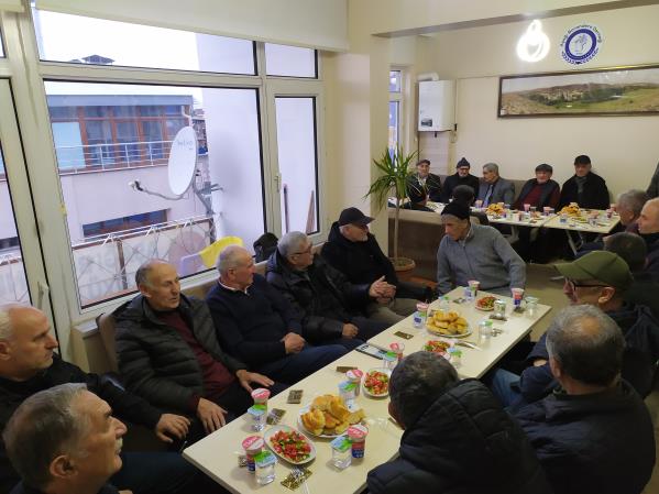 Geleneksel iftar yemeğinden fotoğraflar