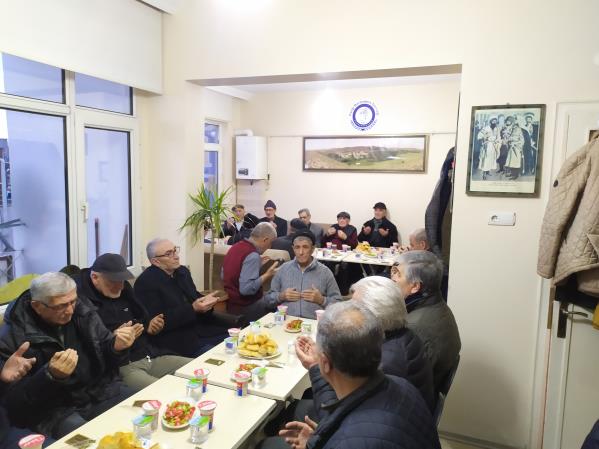 Geleneksel iftar yemeğinden fotoğraflar